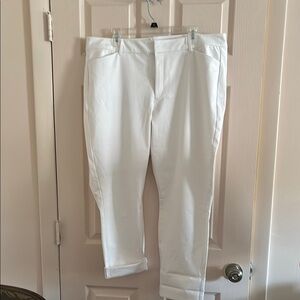 Old Navy White Ankle Cropped Jeans